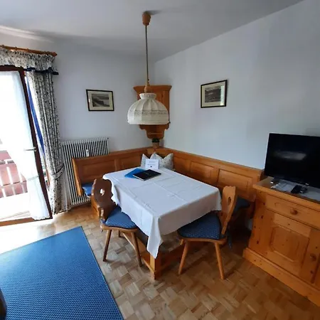 Evi Apartment